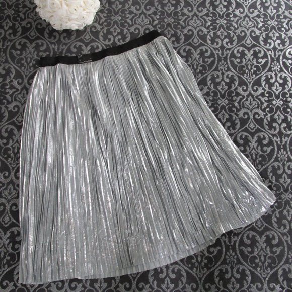 NWT Macys Metallic Silver Pleated Full Midi Skirt - Picture 12 of 13